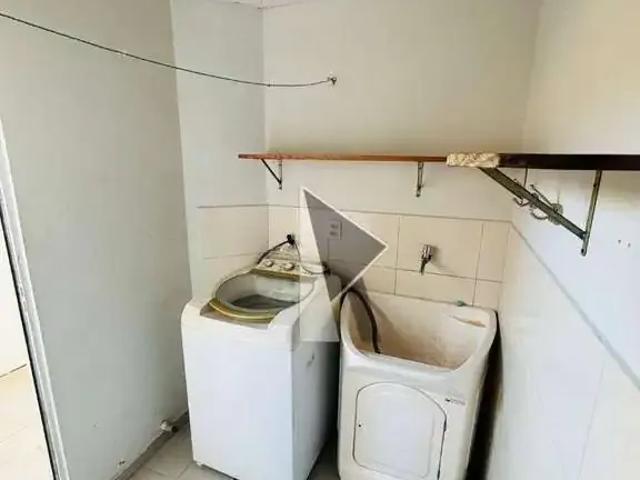Casa / Sobrado para Locação em Navegantes/SC Meia Praia 4 Quartos