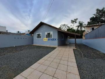 Casa / Sobrado para Locação em Navegantes/SC Gravata 3 Quartos