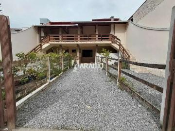 Casa / Sobrado para Locação em Navegantes/SC Gravata 2 Quartos