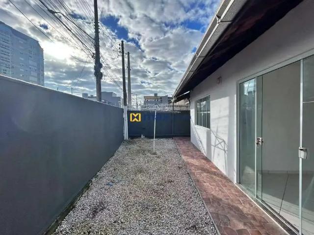 Casa / Sobrado para Locação em Navegantes/SC São Pedro 2 Quartos