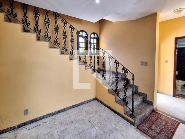Casa / Sobrado para Locação em Niterói/RJ Maria Paula 4 Quartos