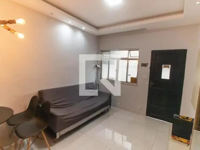 Casa / Sobrado para Locação em Niterói/RJ Barreto 1 Quartos