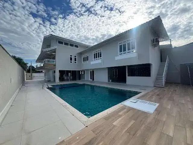 Casa / Sobrado para Locação em Niterói/RJ Camboinhas 7 Quartos