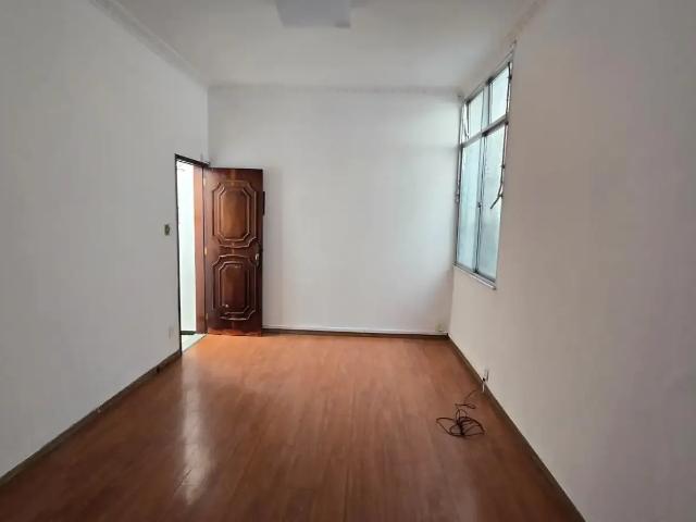 Casa / Sobrado para Locação em Niterói/RJ Centro 2 Quartos