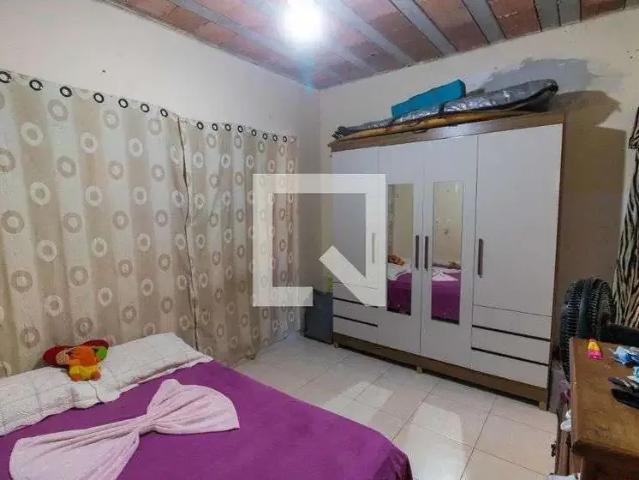 Casa / Sobrado para Locação em Niterói/RJ Engenho do Mato 1 Quartos