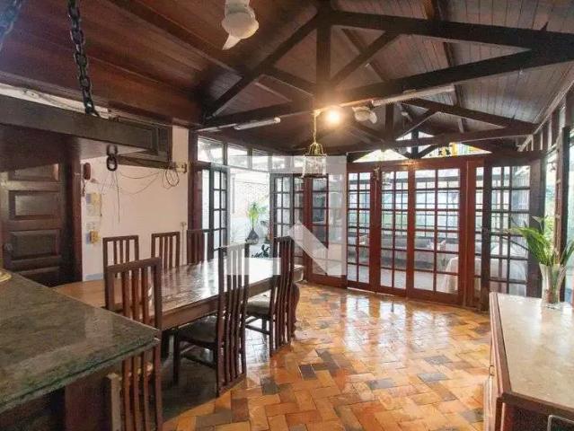 Casa / Sobrado para Locação em Niterói/RJ Fonseca 3 Quartos