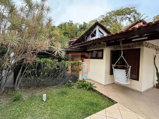Casa / Sobrado para Locação em Niterói/RJ Itaipu 4 Quartos