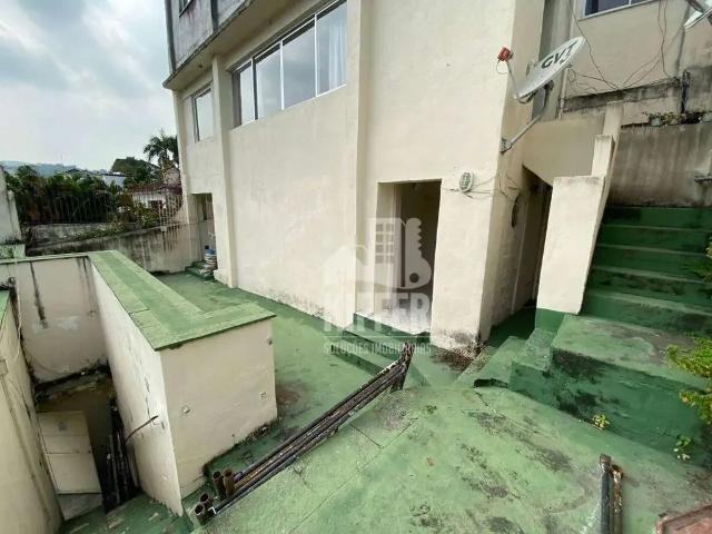 Casa / Sobrado para Locação em Niterói/RJ Icaraí 18 Quartos