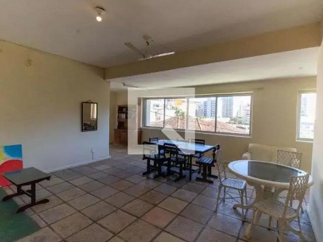 Casa / Sobrado para Locação em Niterói/RJ Icaraí 18 Quartos