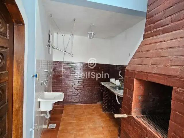 Casa / Sobrado para Locação em Niterói/RJ Pe Pequeno 2 Quartos