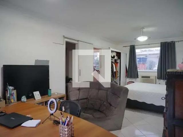 Casa / Sobrado para Locação em Niterói/RJ Piratininga 3 Quartos