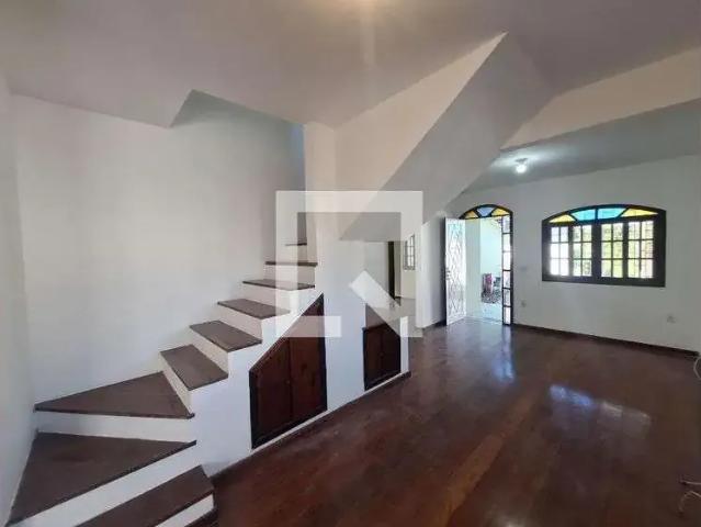 Casa / Sobrado para Locação em Niterói/RJ Piratininga 6 Quartos