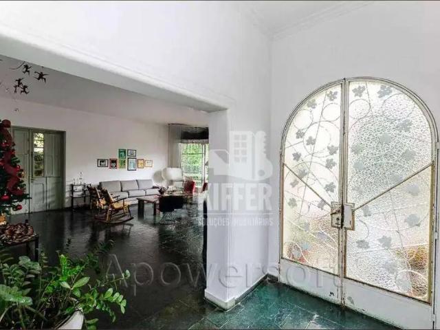 Casa / Sobrado para Locação em Niterói/RJ São Domingos 4 Quartos