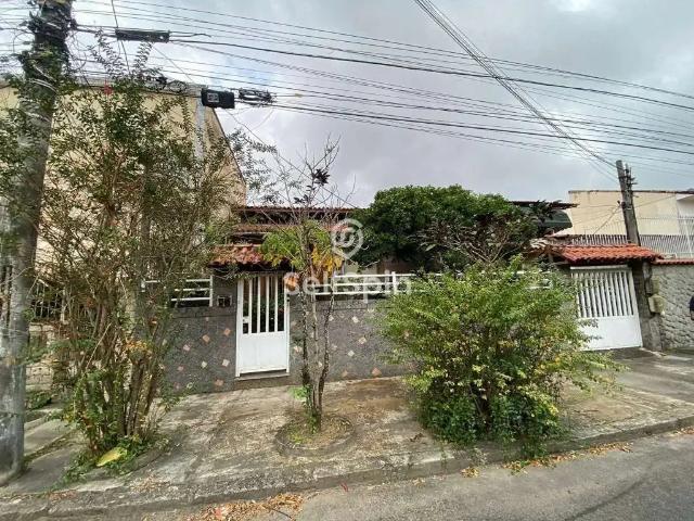 Casa / Sobrado para Locação em Niterói/RJ São Francisco 4 Quartos