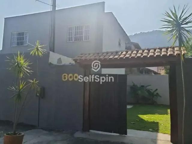 Casa / Sobrado para Locação em Niterói/RJ São Francisco 4 Quartos