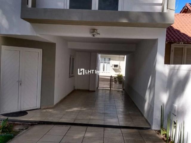 Casa / Sobrado para Locação em Niterói/RJ São Francisco 4 Quartos