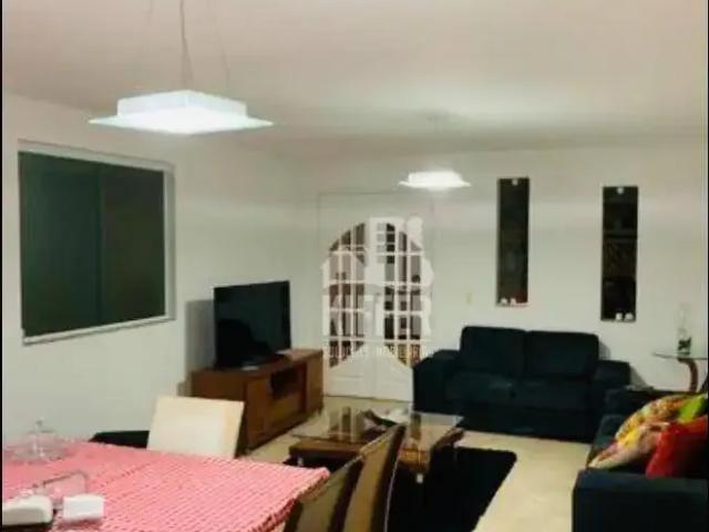 Casa / Sobrado para Locação em Niterói/RJ São Francisco 4 Quartos