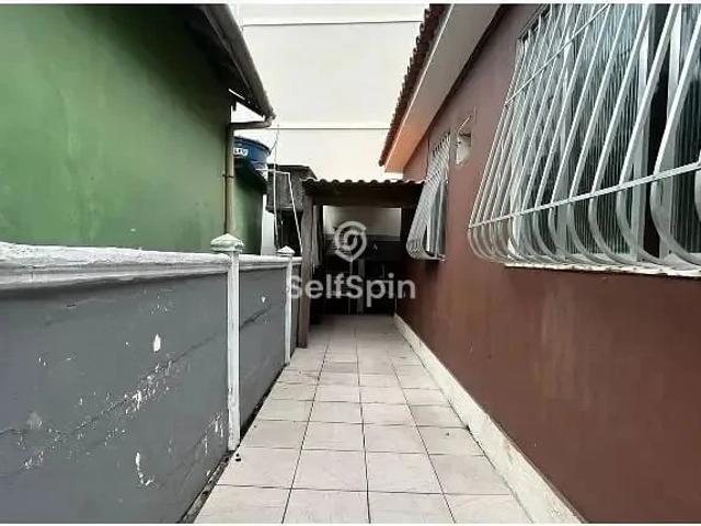 Casa / Sobrado para Locação em Niterói/RJ Santa Rosa 3 Quartos