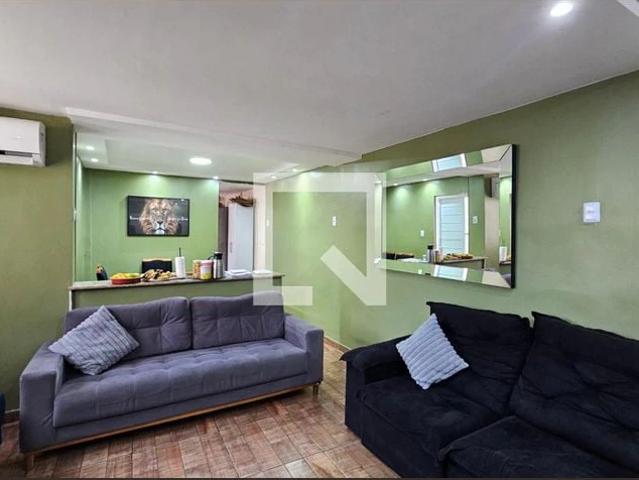 Casa / Sobrado para Locação em Nilópolis/RJ Cabuis 4 Quartos