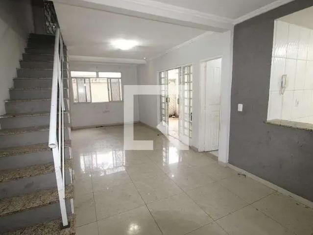 Casa / Sobrado para Locação em Nilópolis/RJ Da Mina 3 Quartos