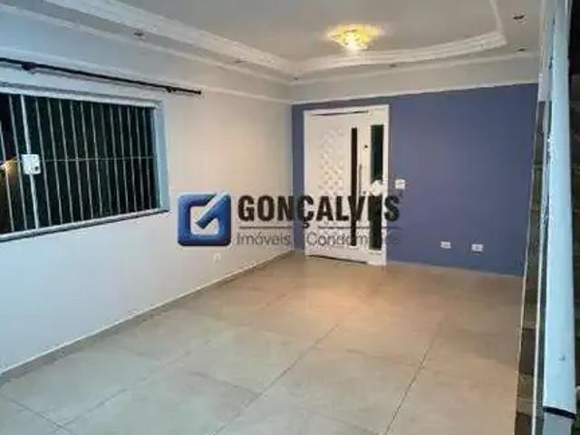 Casa / Sobrado para Locação em São Bernardo do Campo/SP Alves Dias 3 Quartos