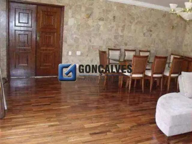 Casa / Sobrado para Locação em São Bernardo do Campo/SP Jardim do Mar 5 Quartos