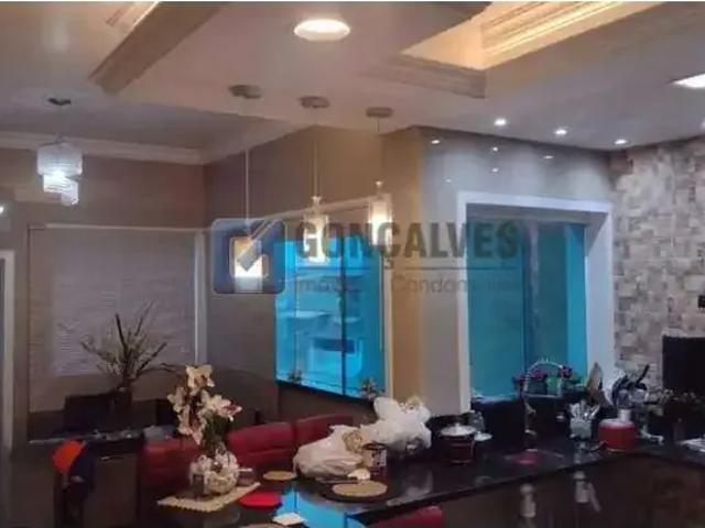 Casa / Sobrado para Locação em São Bernardo do Campo/SP Montanhão 2 Quartos