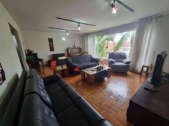 Casa / Sobrado para Locação em São Bernardo do Campo/SP Nova Petrópolis 4 Quartos