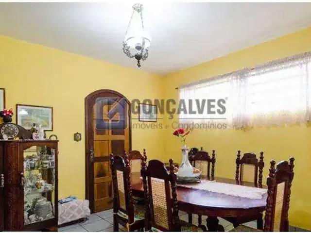 Casa / Sobrado para Locação em São Bernardo do Campo/SP Nova Petrópolis 4 Quartos