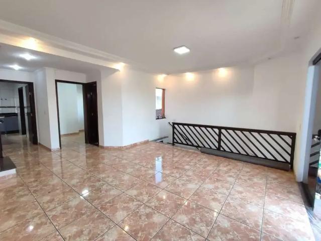 Casa / Sobrado para Locação em São Bernardo do Campo/SP Vila Gonçalves 4 Quartos