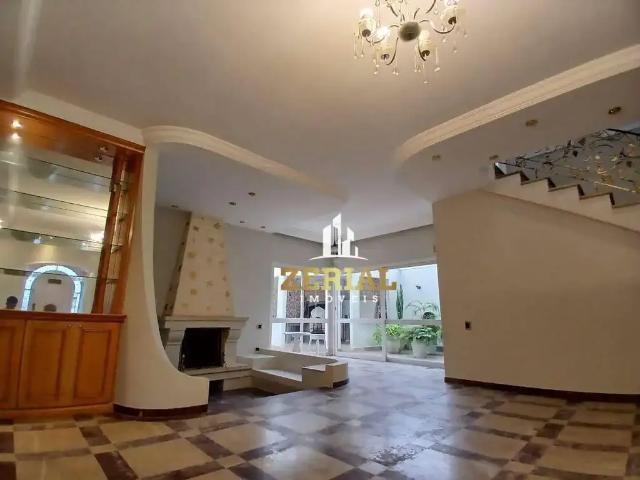 Casa / Sobrado para Locação em São Caetano do Sul/SP Jardim São Caetano 4 Quartos