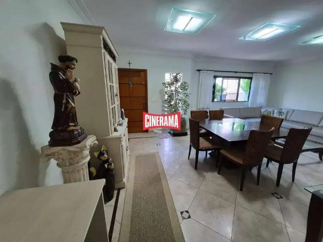 Casa / Sobrado para Locação em São Caetano do Sul/SP Osvaldo Cruz 4 Quartos