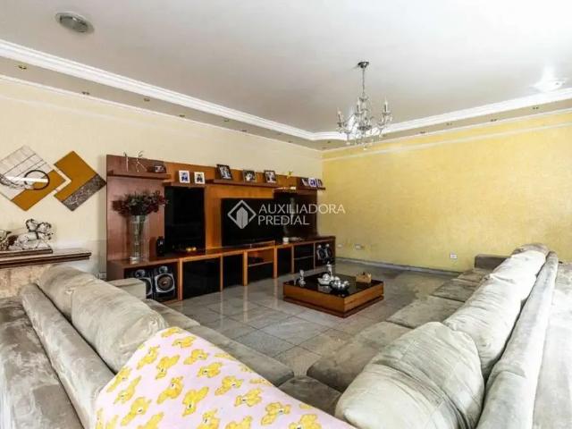 Casa / Sobrado para Locação em São Caetano do Sul/SP Osvaldo Cruz 6 Quartos