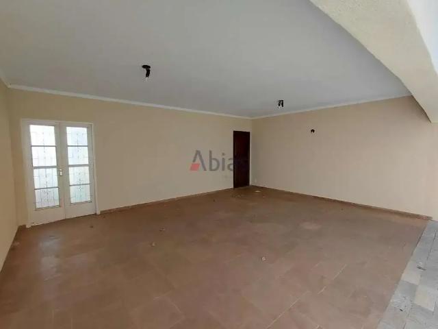 Casa / Sobrado para Locação em São Carlos/SP Centro 4 Quartos