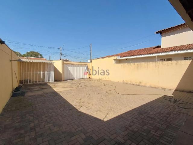 Casa / Sobrado para Locação em São Carlos/SP Jardim Hikare 2 Quartos