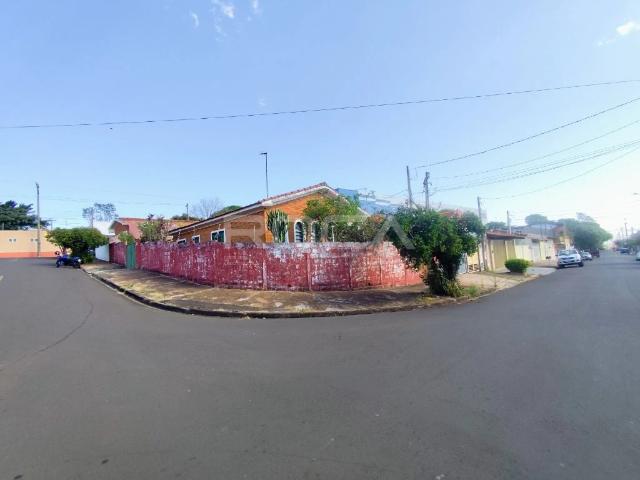 Casa / Sobrado para Locação em São Carlos/SP Jardim Paulista 3 Quartos