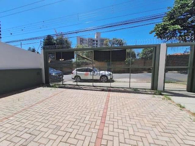 Casa / Sobrado para Locação em São Carlos/SP Jardim Santa Paula 5 Quartos