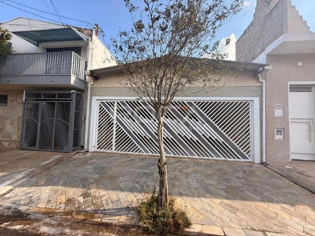 Casa / Sobrado para Locação em São Carlos/SP Vila Morumbi 3 Quartos