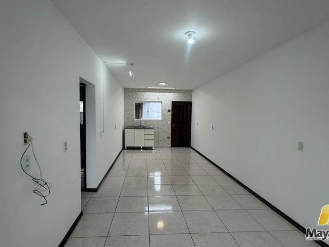 Casa / Sobrado para Locação em São Francisco do Sul/SC Ubatuba 2 Quartos