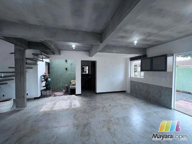 Casa / Sobrado para Locação em São Francisco do Sul/SC Ubatuba 3 Quartos