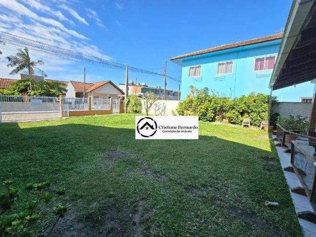 Casa / Sobrado para Locação em São Francisco do Sul/SC Ubatuba 7 Quartos
