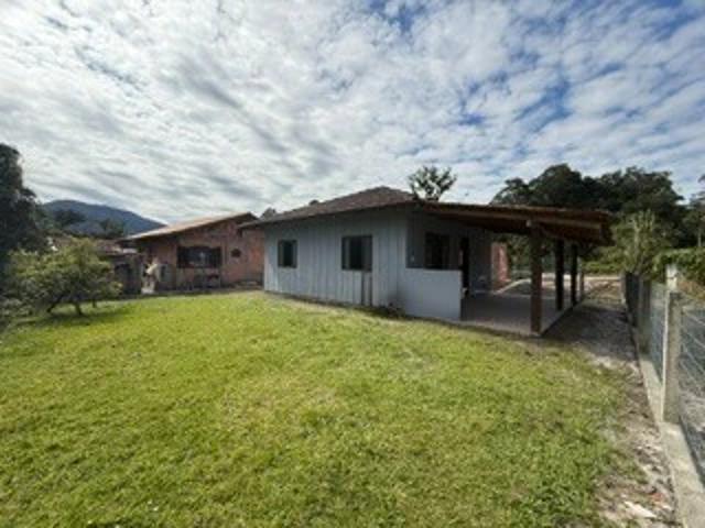 Casa / Sobrado para Locação em São Francisco do Sul/SC Vila da Glória 2 Quartos