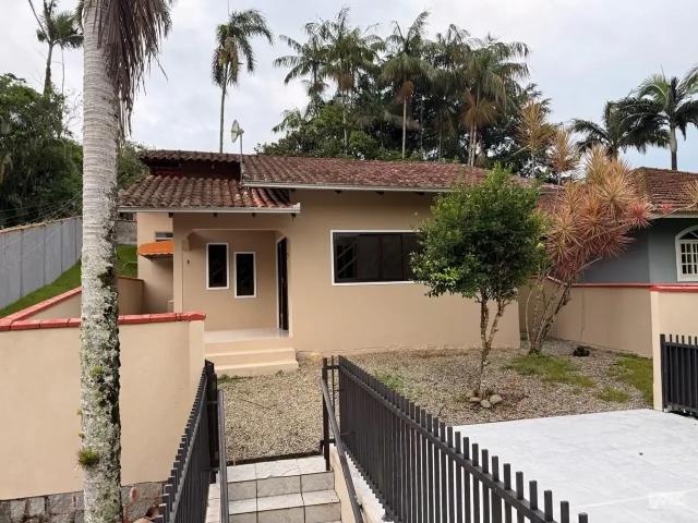 Casa / Sobrado para Locação em São Francisco do Sul/SC Morro Grande 2 Quartos