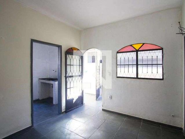 Casa / Sobrado para Locação em São Gonçalo/RJ Trindade 1 Quartos
