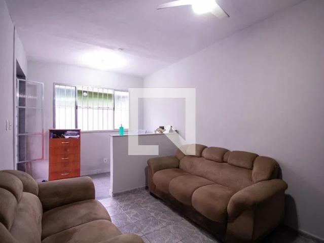Casa / Sobrado para Locação em São Gonçalo/RJ Trindade 2 Quartos