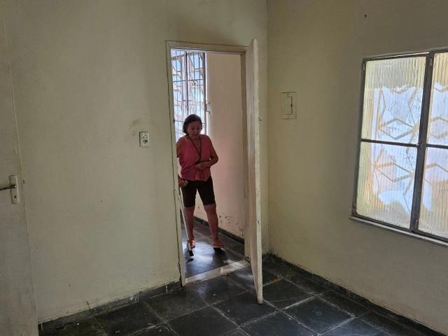 Casa / Sobrado para Locação em São Gonçalo/RJ Venda da Cruz 1 Quartos