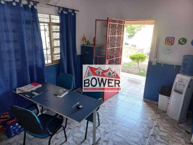 Casa / Sobrado para Locação em São Gonçalo/RJ Alcântara 3 Quartos