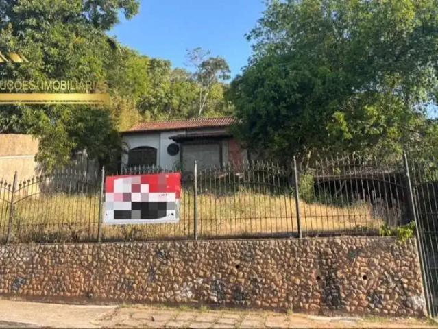 Casa / Sobrado para Locação em São Gonçalo/RJ Centro 3 Quartos