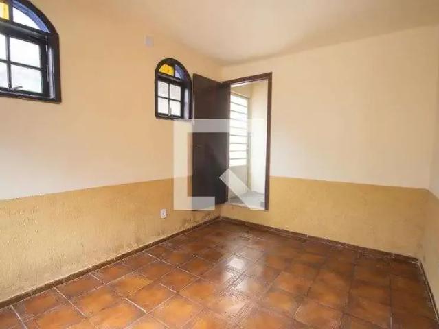 Casa / Sobrado para Locação em São Gonçalo/RJ Centro 4 Quartos