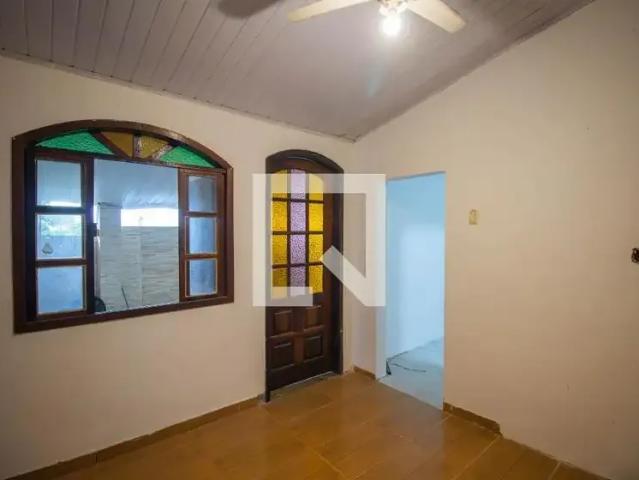 Casa / Sobrado para Locação em São Gonçalo/RJ Covanca 2 Quartos